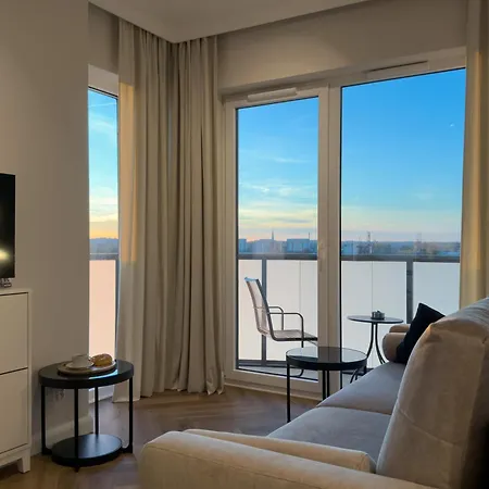 Urban Global Premium - 10th Floor No 23 - Air Condition - Balcony *