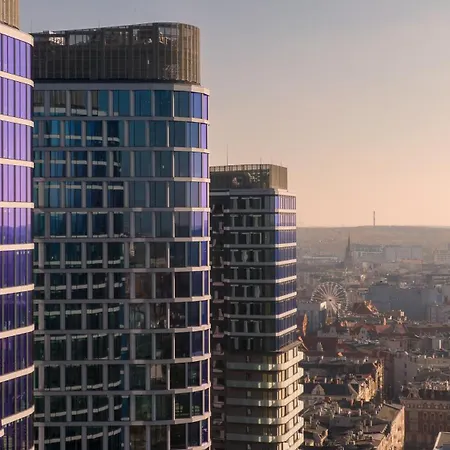 Urban Global Premium - 10th Floor No 23 - Air Condition - Balcony Apartment Katowice