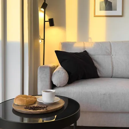 Urban Global Premium - 10th Floor No 23 - Air Condition - Balcony * Katowice