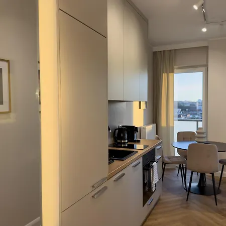 Urban Global Premium - 10th Floor No 23 - Air Condition - Balcony *